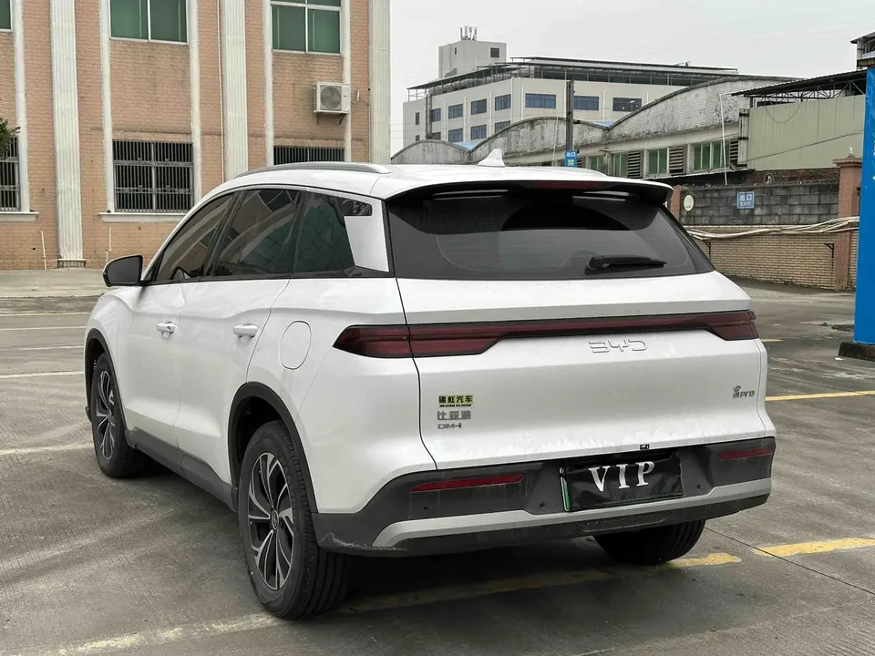 BYD Song Pro DM Second Generation Intelligent Driving Edition DM-i 75KM Leading Edition 2025 — миниатюра 4