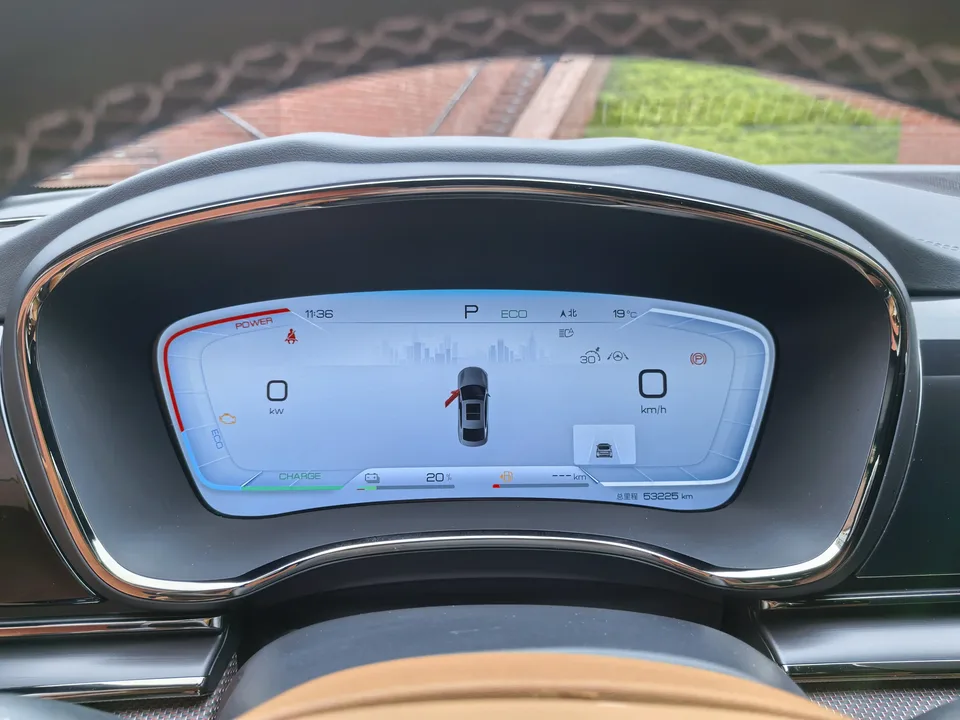 BYD Han DM DM-i 121KM Premium Edition 2022 — миниатюра 3