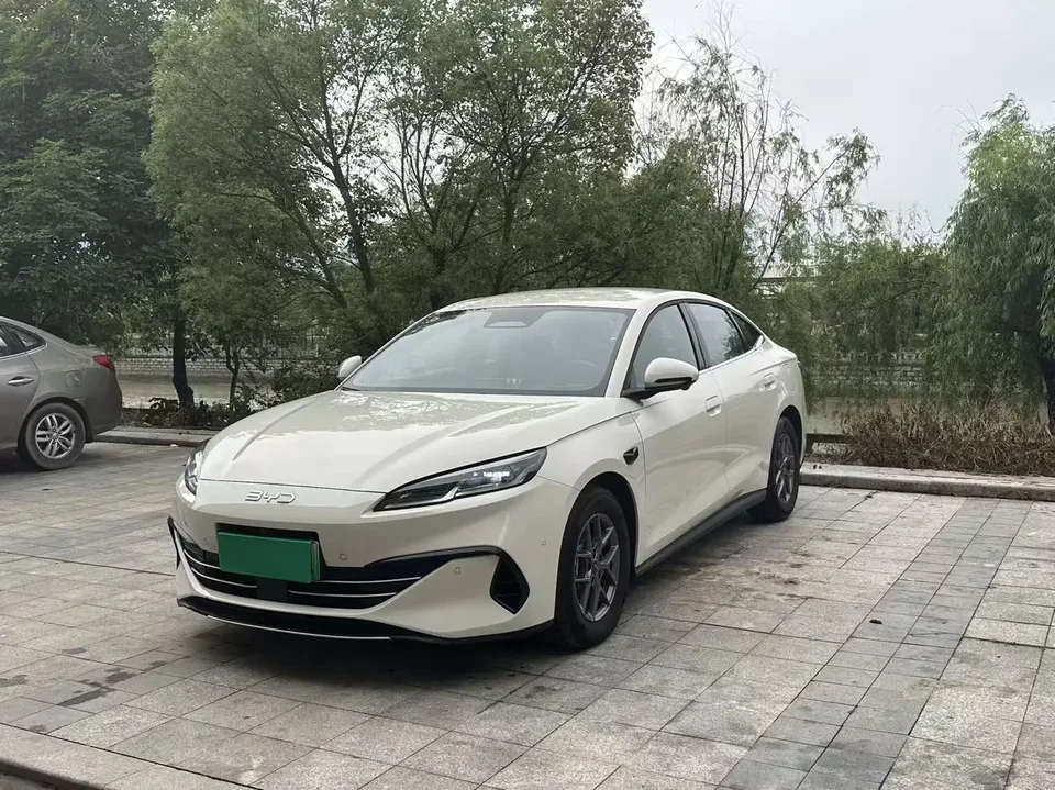 BYD Seal 06DM 2025