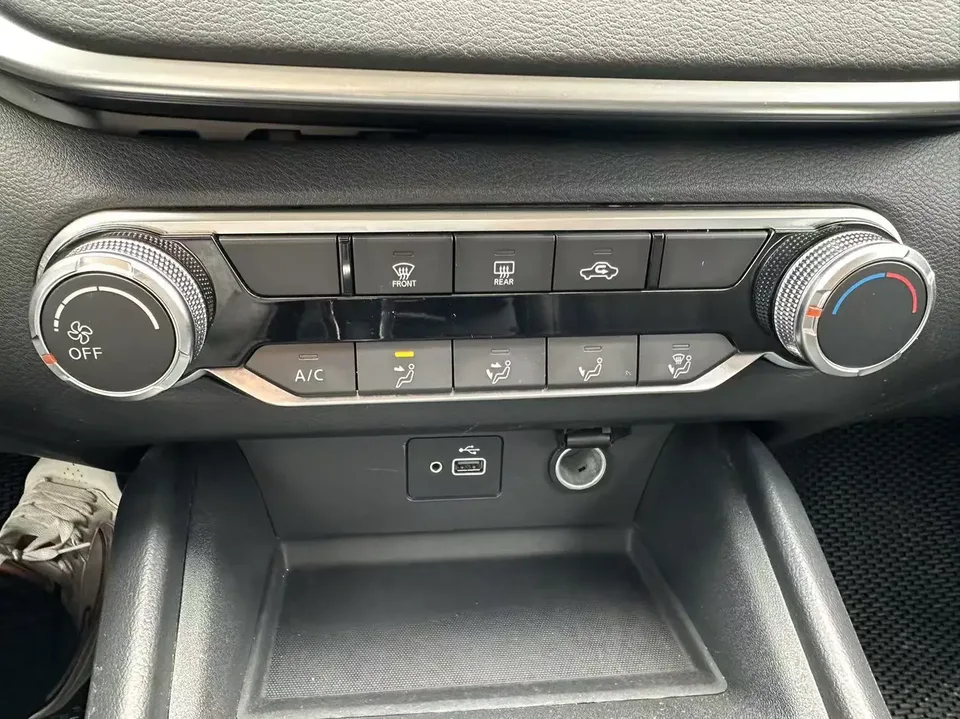 Nissan Altima Teana 2021 2.0L XE Exclusive Edition 2022 — миниатюра 3