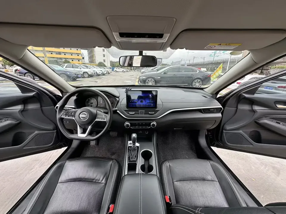 Nissan Altima Teana 2021 2.0L XE Exclusive Edition 2022 — миниатюра 5