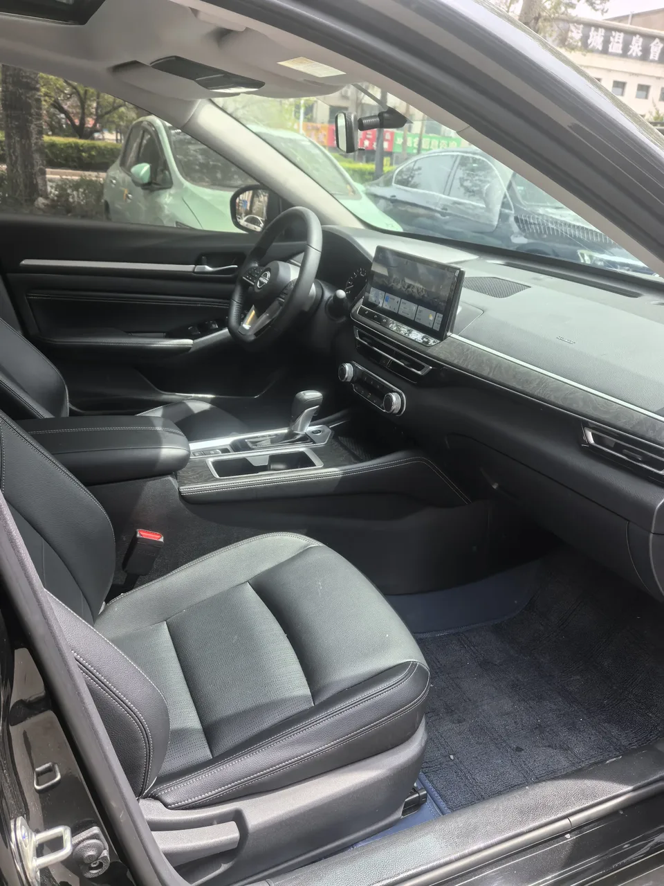 Nissan Altima 2.0L XE True Heart Edition 2025 — миниатюра 5