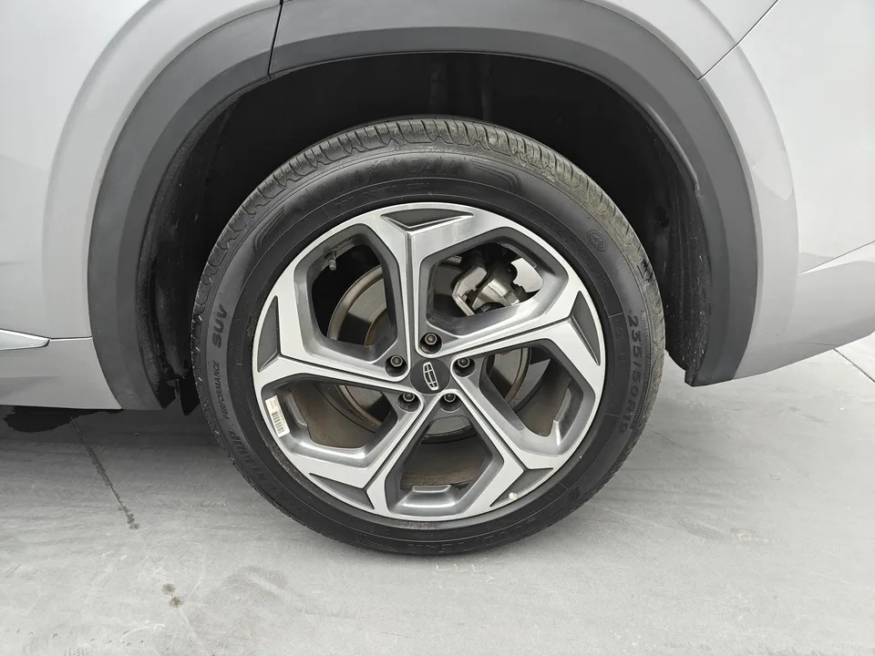 Geely Monjaro 2024