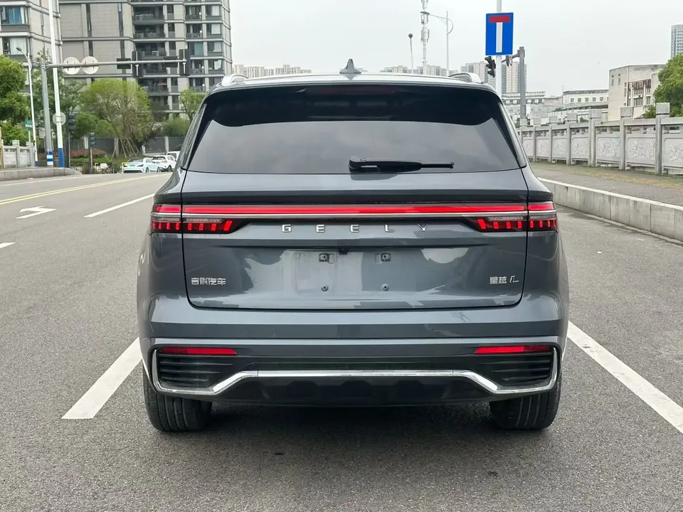 Geely Monjaro Xingyue L 2025 2.0TD High Power Automatic 2WD Dongfang Yao Lanxing Edition 2025 — миниатюра 2