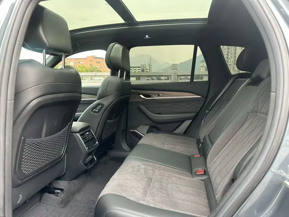 Geely Monjaro Xingyue L 2025 2.0TD High Power Automatic 2WD Dongfang Yao Lanxing Edition 2025 — миниатюра 3