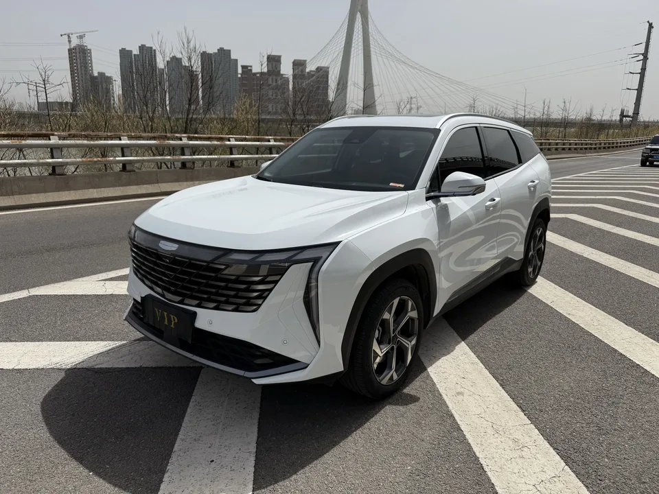 Geely Atlas L 2024
