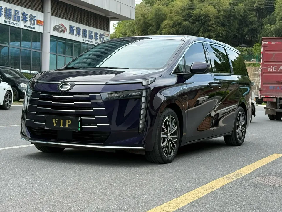 GAC Trumpchi E8 PHEV 2024