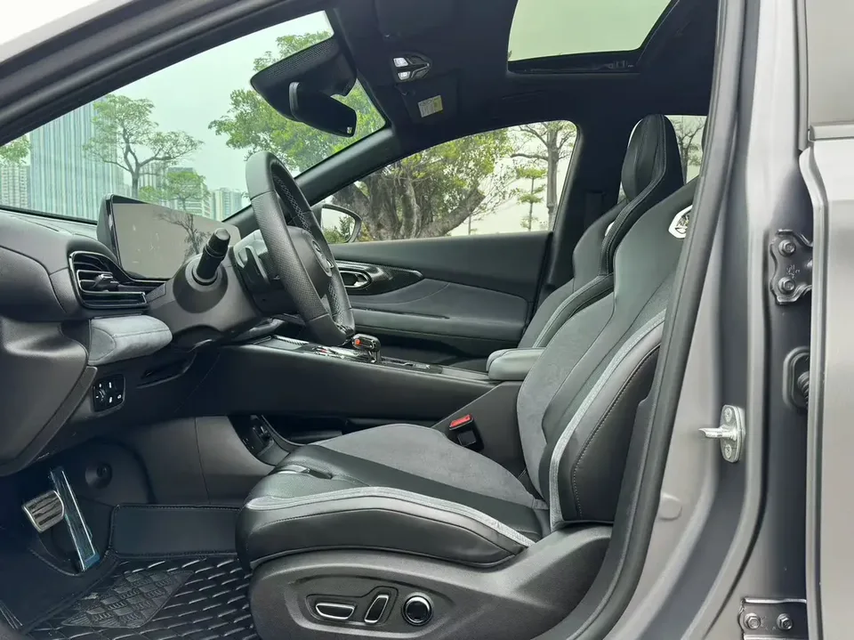 GAC Trumpchi Shadow Leopard 400T Automatic R Max Edition 2023 — миниатюра 5