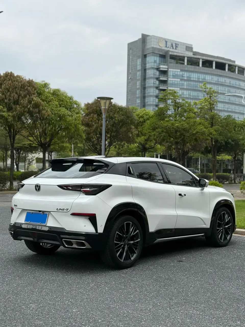 Changan UNI-T second generation 1.5T flagship model 2023 — миниатюра 4