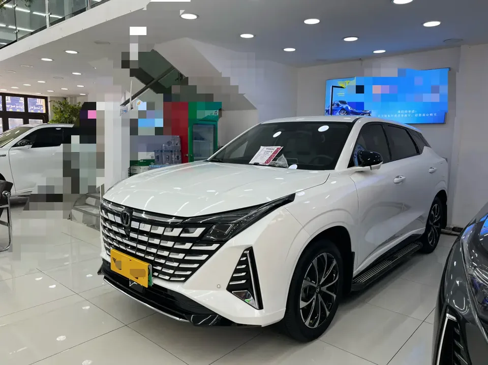 Changan UNI-Z PHEV 2025