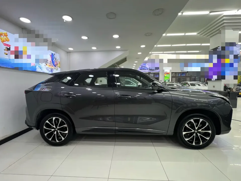 Changan UNI-Z PHEV Blue Whale iDD 125KM Excellence Edition 2025 — миниатюра 5