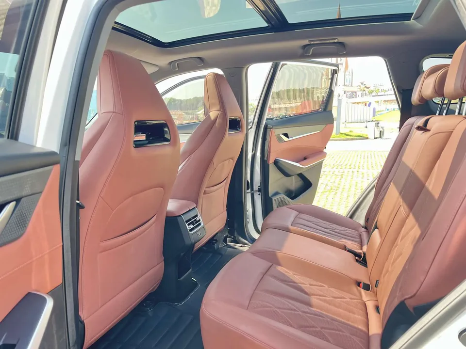 Changan CS75PLUS third generation champion version 1.5T automatic intelligent driving dynamic navigation model 2024 — миниатюра 3