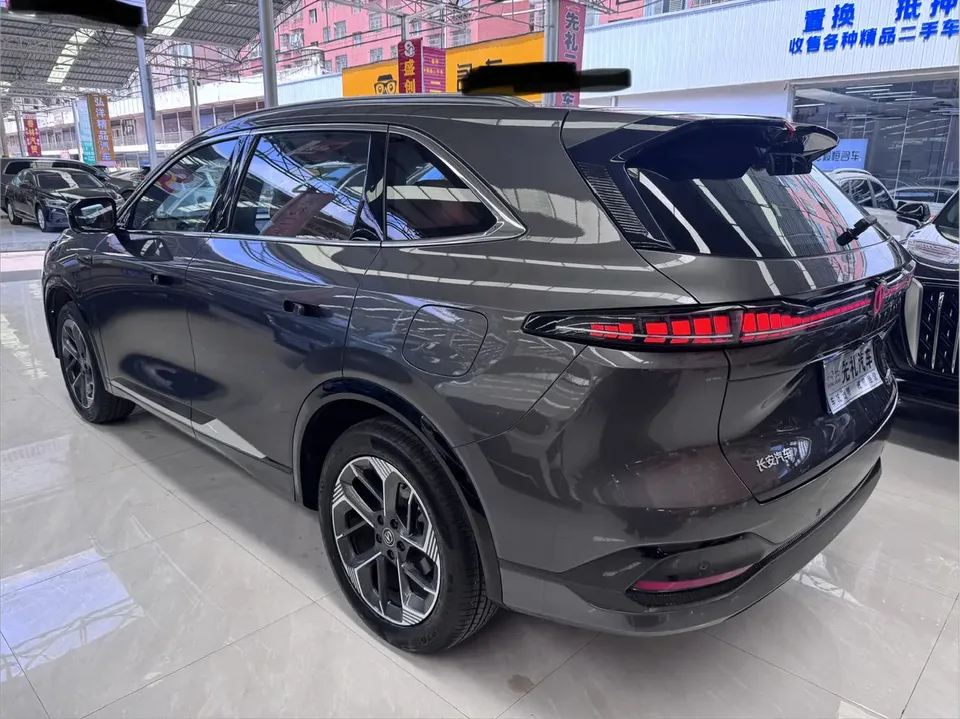 Changan CS75PLUS Changan CS75 PLUS 2025 fourth generation 1.5T New Blue Whale Smart Premium Edition 2024 — миниатюра 4