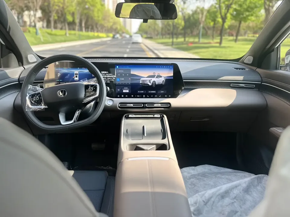 Changan CS55 PLUS PHEV Changan CS55 PLUS PHEV 2026 Smart New Blue Whale 125km Smart Edition 2026 — миниатюра 3