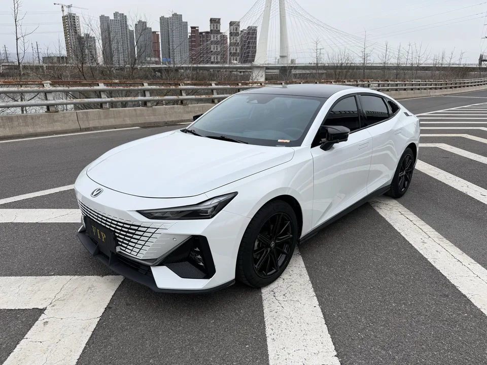 Changan UNI-V 2023