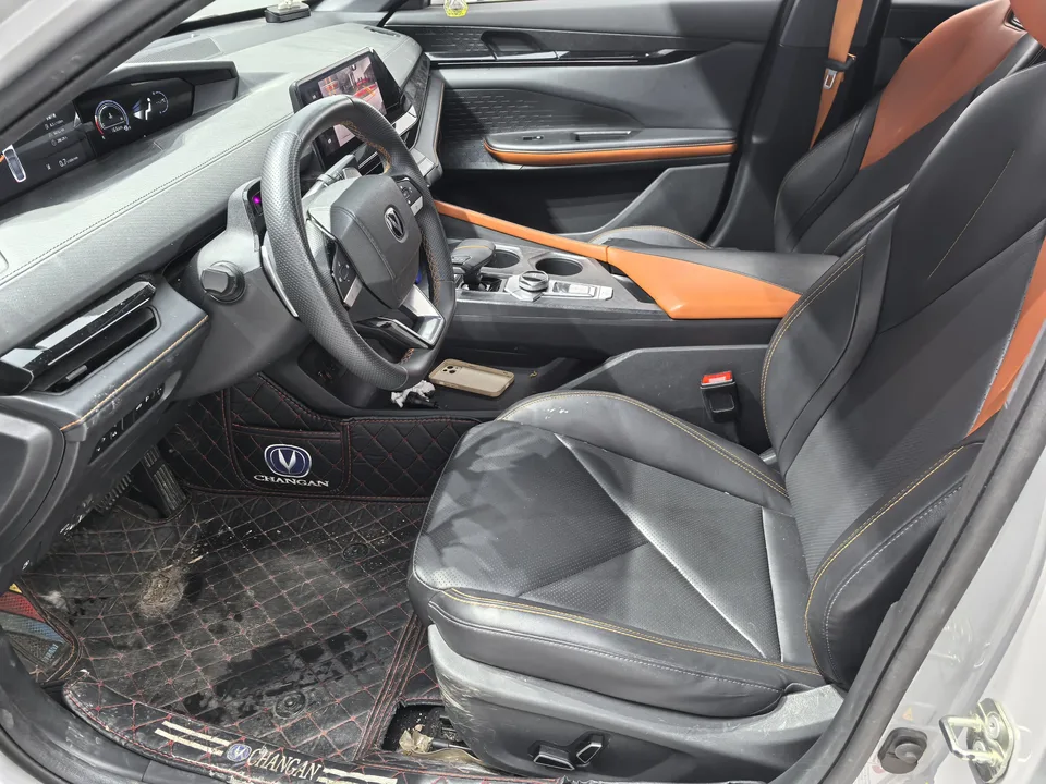 Changan UNI-V 1.5T Premium Edition 2023 — миниатюра 5