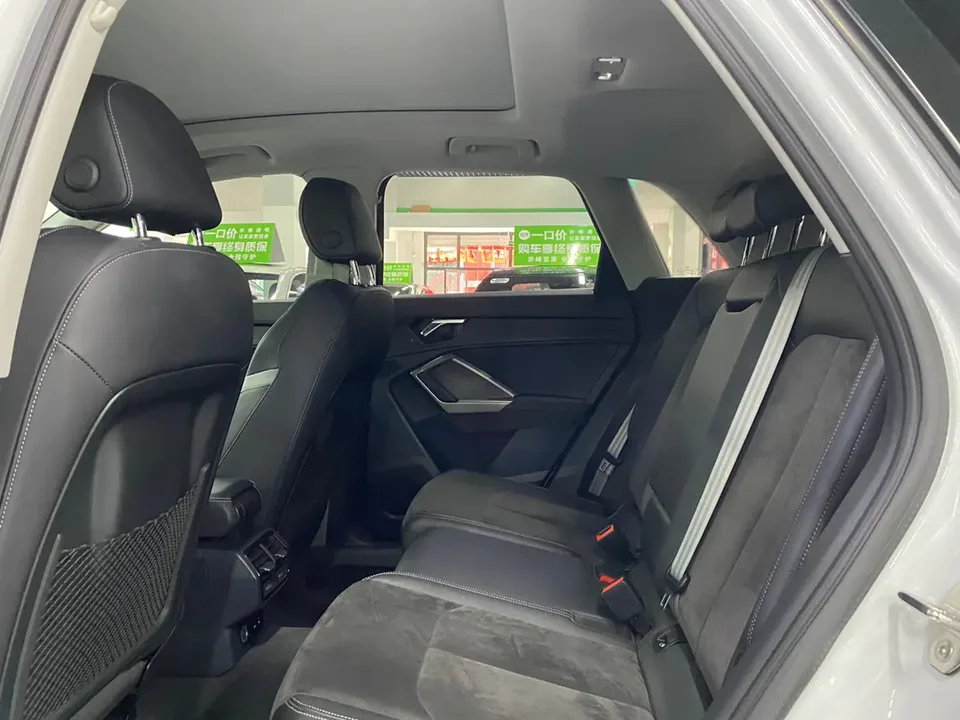 Audi Q3 Q3 2023 Audi Q3 2023 35 TFSI Fashionable and Dynamic 2022 — thumbnail 3