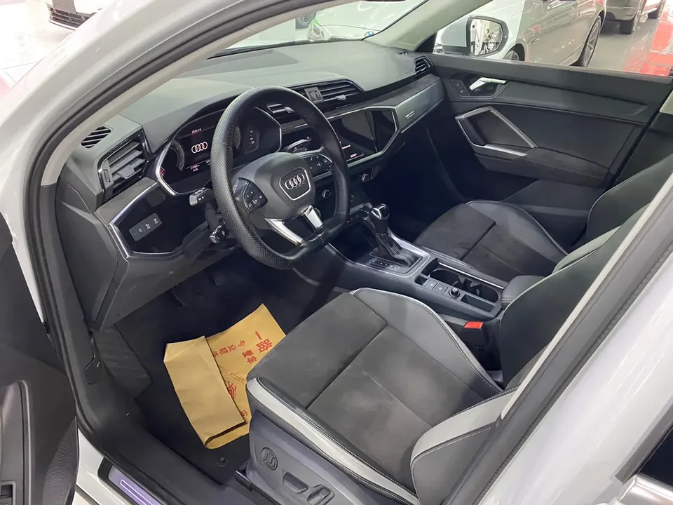 Audi Q3 Q3 2023 Audi Q3 2023 35 TFSI Fashionable and Dynamic 2022 — thumbnail 5