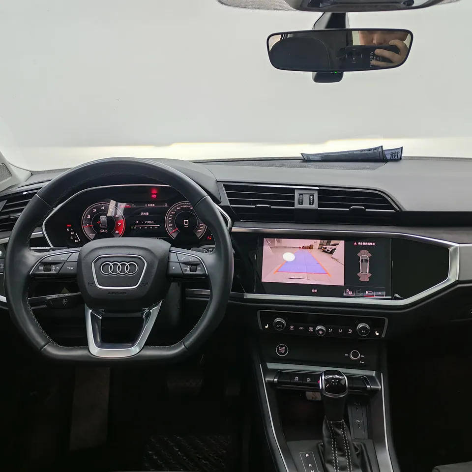 Audi Q3 Audi Q3 2022 35 TFSI Fashionable and Dynamic 2022 — миниатюра 3