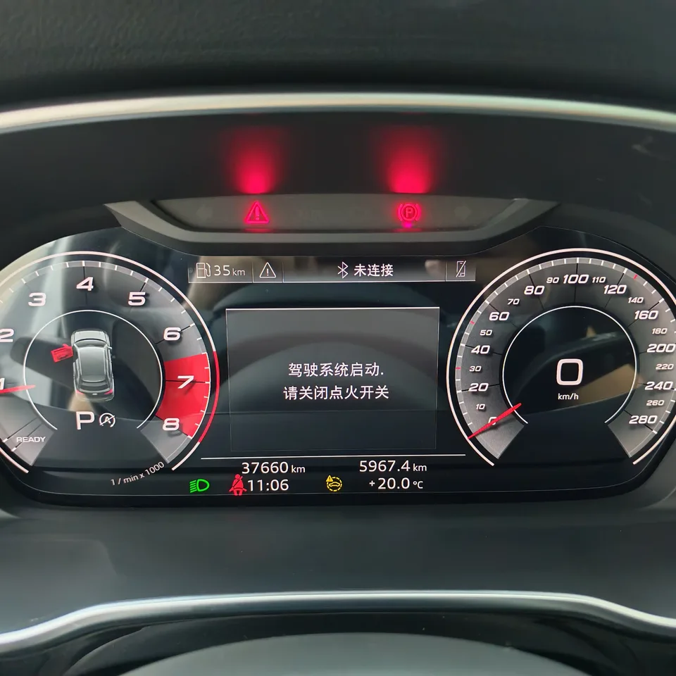 Audi Q3 Audi Q3 2022 35 TFSI Fashionable and Dynamic 2022 — миниатюра 4