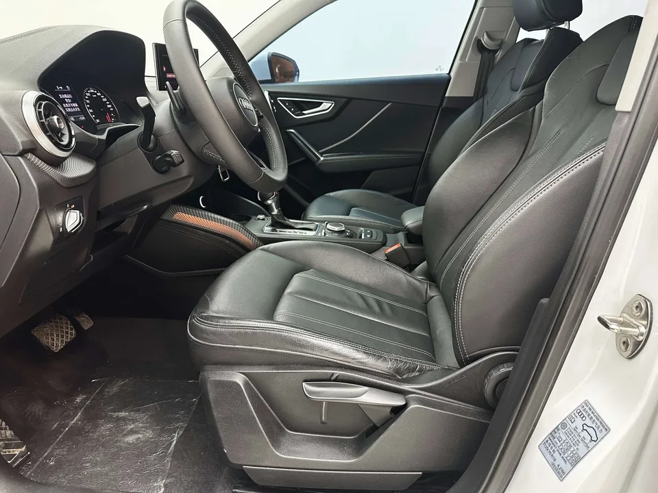 Audi Q2L Audi Q2L 2022 35 TFSI Enterprising and Elegant Model 2022 — миниатюра 5