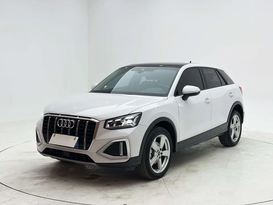Audi Q2L Audi Q2L 2022 35 TFSI Enterprising and Elegant Model 2022 — фото 1, купить с доставкой в Москву