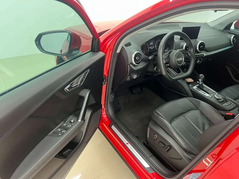 Audi Q2L Audi Q2L 2022 35 TFSI Fashion Dynamic Edition 2023 — миниатюра 5