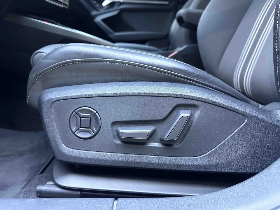 Audi A3 Sportback 35 TFSI stylish and sporty 2023 — миниатюра 5