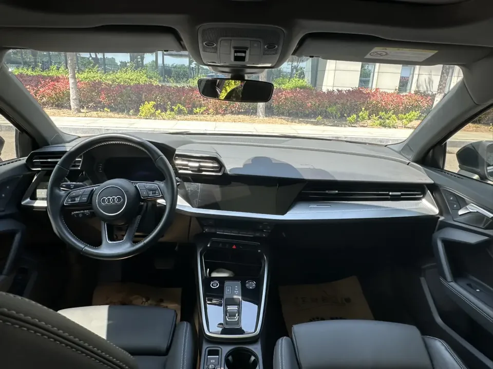 Audi A3 A3L Limousine 35 TFSI Fashion Sports 2022 — миниатюра 4