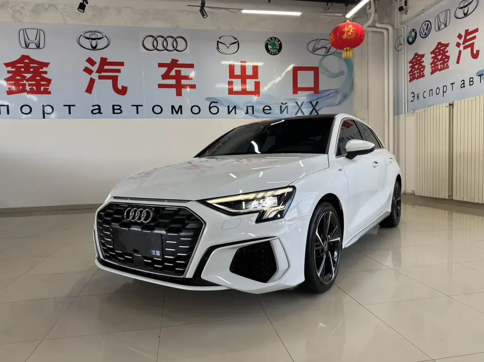 Audi A3 Sportback 35 TFSI stylish and sporty 2022 — фото 1, купить с доставкой в Москву