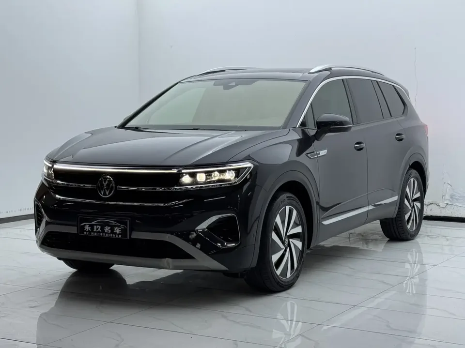 Volkswagen Talagon Lan Jing 2022 380TSI 4WD Luxury Premium Edition Pro 6 Seaters 2022 — photo 1, buy with delivery to Moscow