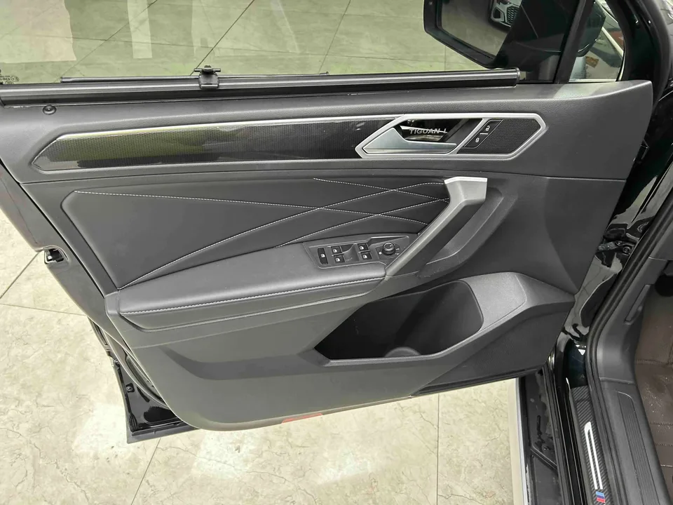 Volkswagen Tiguan L Tiguan L 2023 280TSI Chaochuang Limited Edition 2023 — миниатюра 4