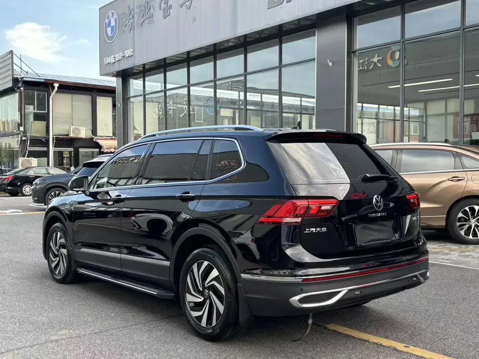 Volkswagen Tiguan L Tiguan L 2023 280TSI Chaochuang Limited Edition 2023 — миниатюра 4