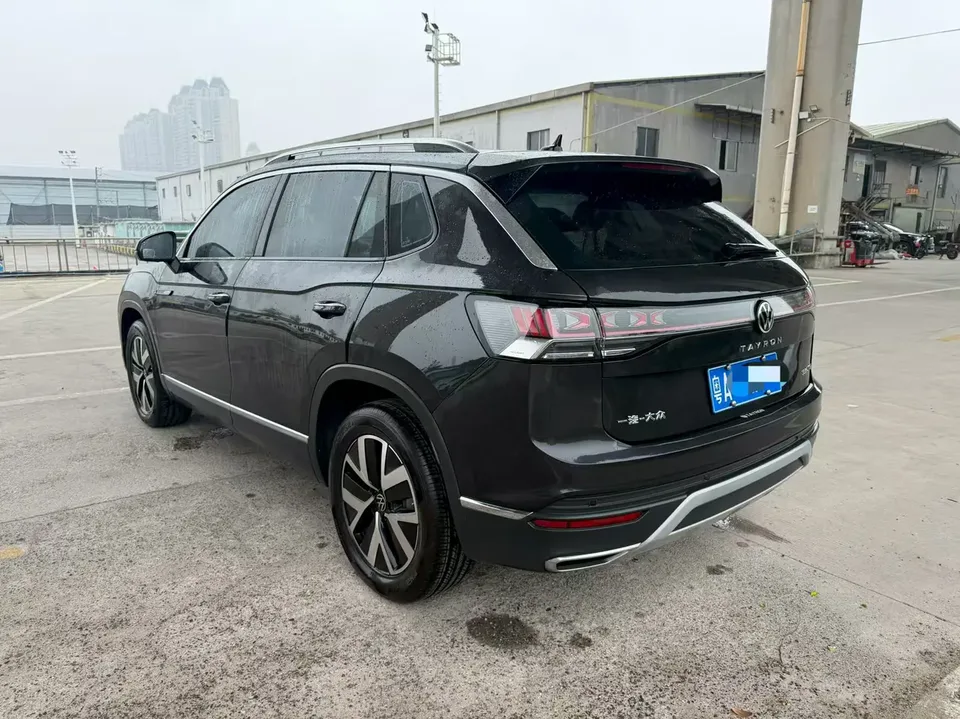 Volkswagen Tayron Tanyue 2023 330TSI 2WD Luxury Plus Advanced Edition 2023 — миниатюра 4
