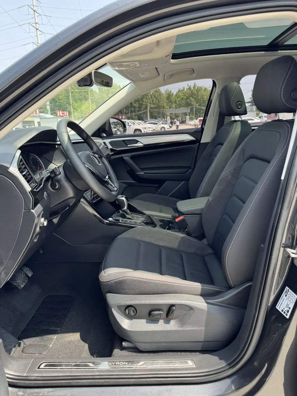Volkswagen Tayron Tanyue 2022 280TSI 2WD Luxury Smart Edition 2022 — миниатюра 5