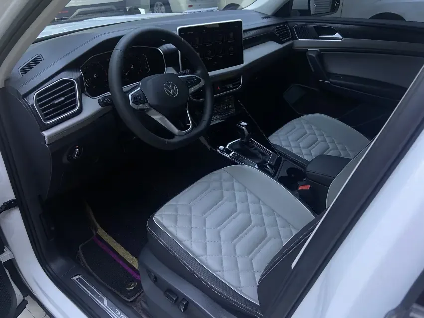Volkswagen Tayron Tanyue 2023 280TSI 2WD Luxury Plus Advanced Edition 2023 — миниатюра 3
