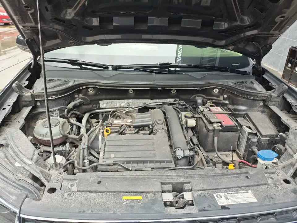 Volkswagen Tharu 280TSI 2WD Luxury Edition 2022 — миниатюра 2