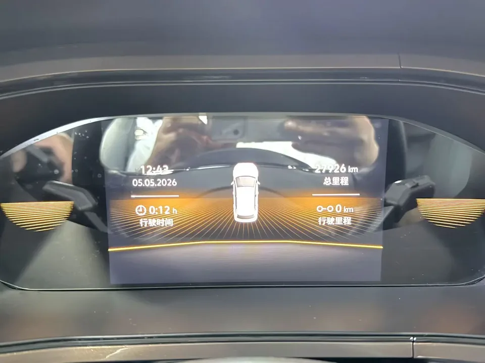 Volkswagen Tharu 280TSI 2WD Luxury Edition 2023 — миниатюра 3