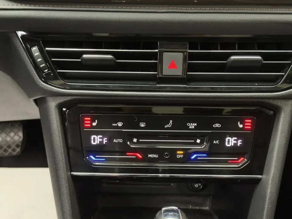 Volkswagen Tharu 280TSI 2WD Luxury Edition 2023 — миниатюра 3