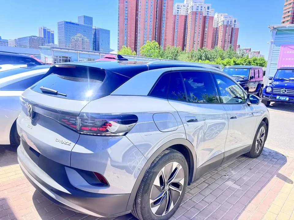 Volkswagen ID.4 Crozz standard battery life PURE version 2022 — миниатюра 2