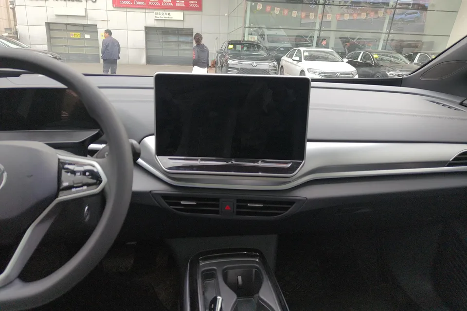 Volkswagen ID.4 Crozz Pure Edition 2025 — миниатюра 3