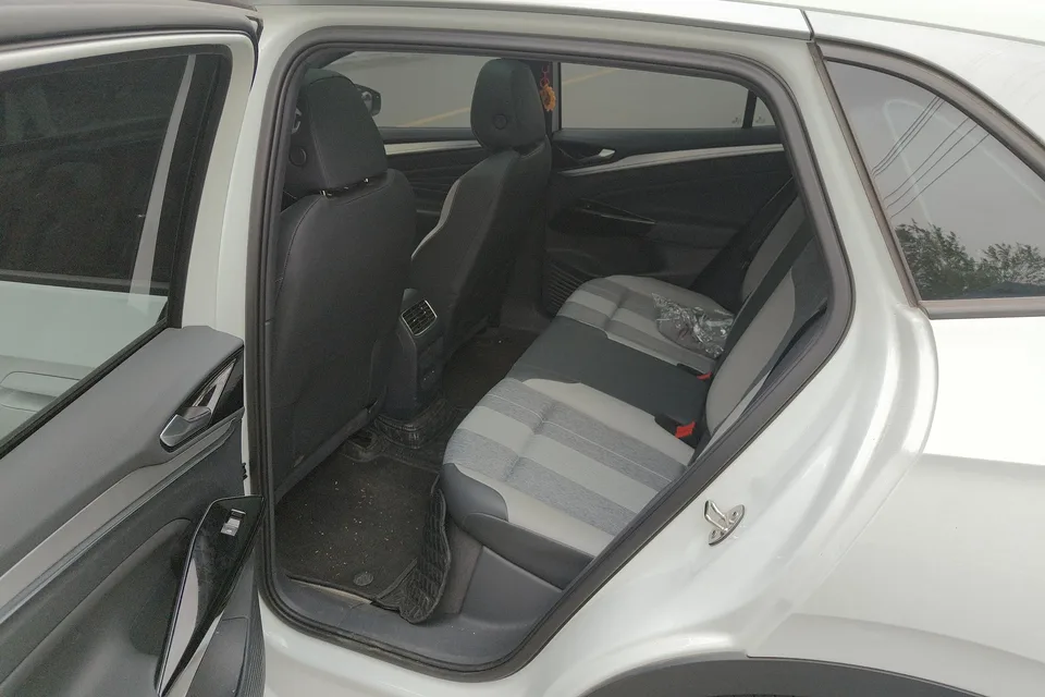 Volkswagen ID.4 Crozz Pure Edition 2025 — миниатюра 4