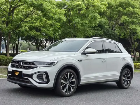 Volkswagen T-Roc 2023 купить в Москве