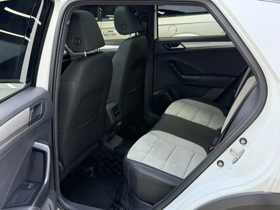 Volkswagen T-Roc Tanyue 280TSI DSG 2WD R-Line Pro PLUS 2022 — миниатюра 5
