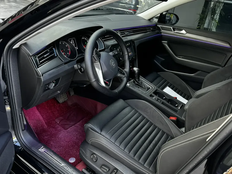 Volkswagen Magotan 330TSI DSG 30th Anniversary Edition 2022 — миниатюра 5