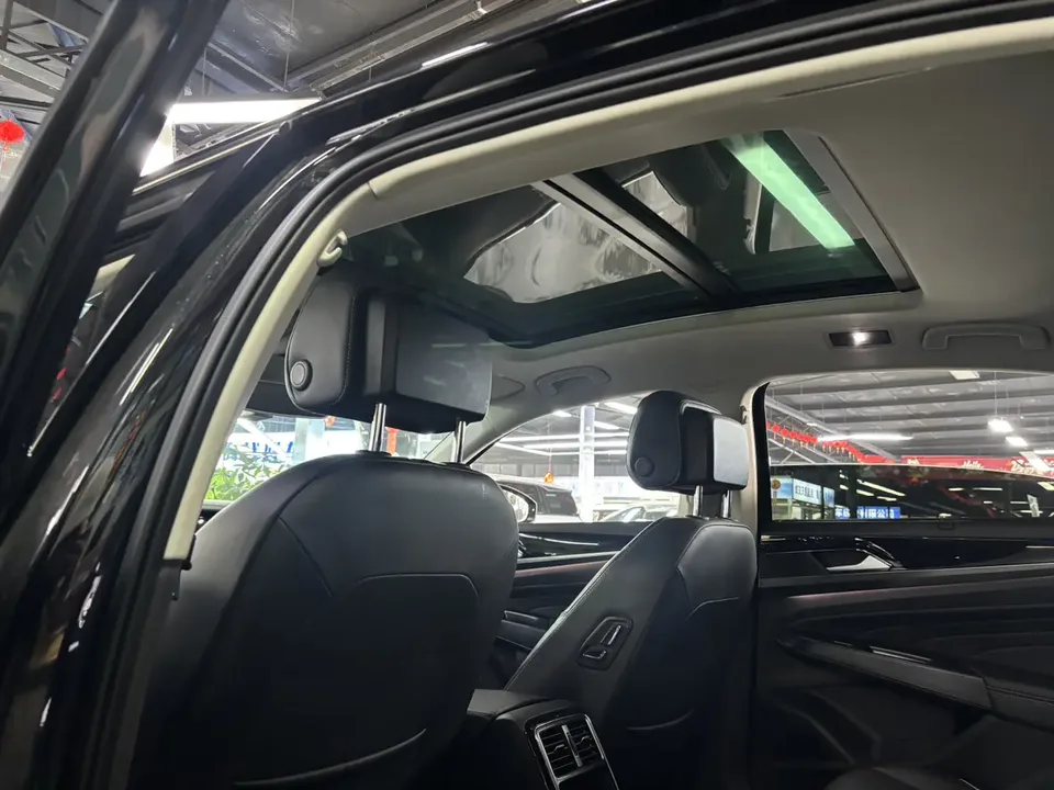 Volkswagen Passat Passat 2022 330TSI Starry Sky Deluxe Edition 2022 — миниатюра 4