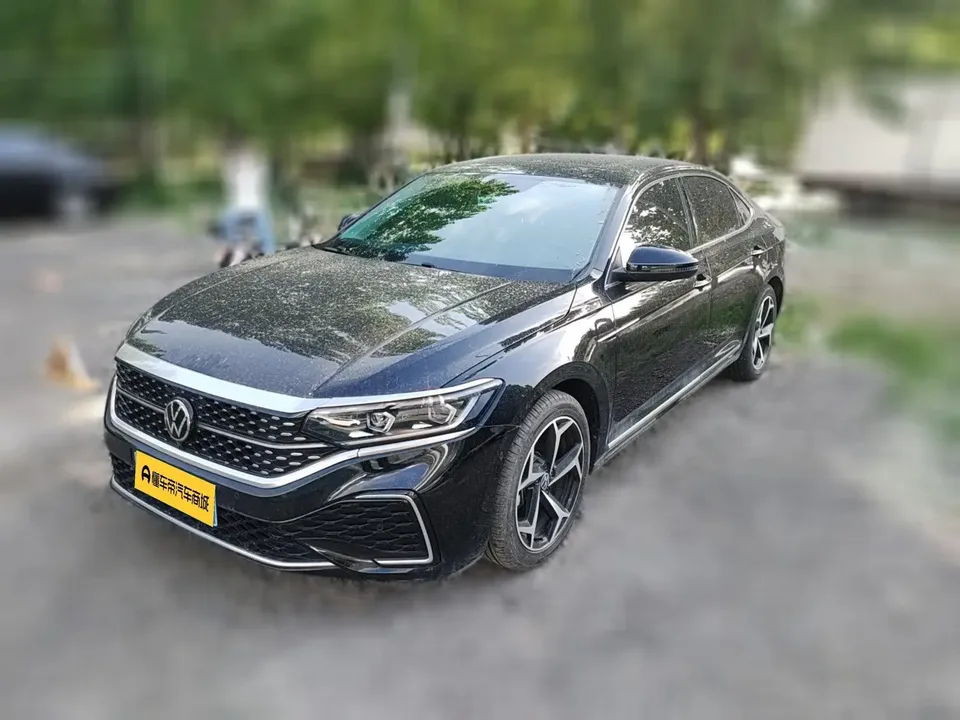 Volkswagen Passat 2024