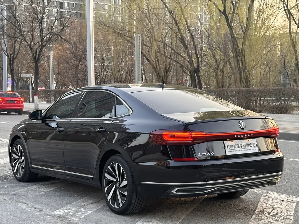 Volkswagen Passat Passat 2022 330TSI Star Elite Edition 2022 — миниатюра 4