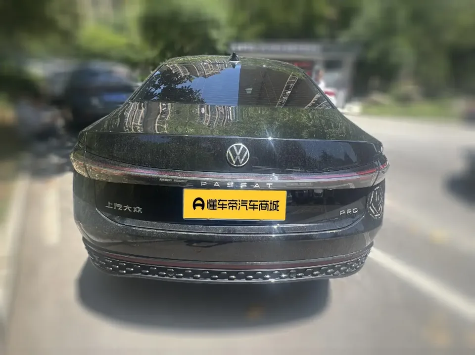 Volkswagen Passat Passat 2025 Pro 380TSI Starry Sky Dragon Edition 2025 — миниатюра 2