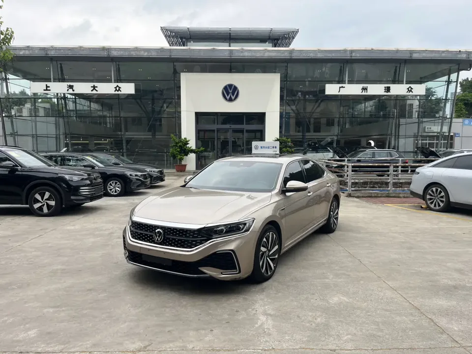 Volkswagen Passat 2022